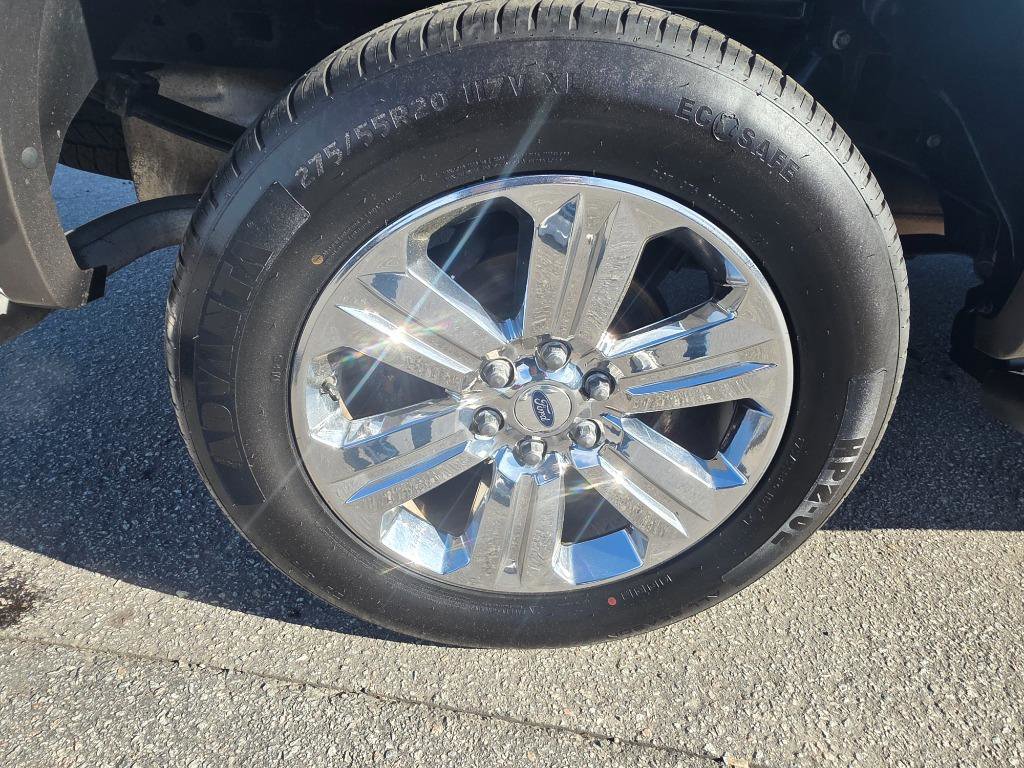 Used 2018 Ford F150 Lariat w/ Equipment Group 502A Luxury AWD/4WD image 21