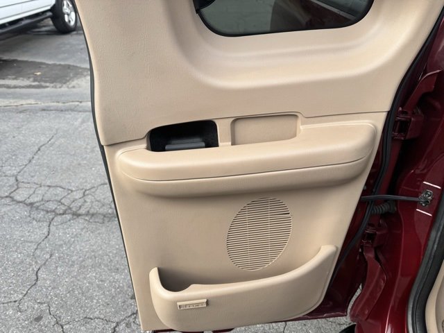 Used 1999 Ford F150 XLT image 17