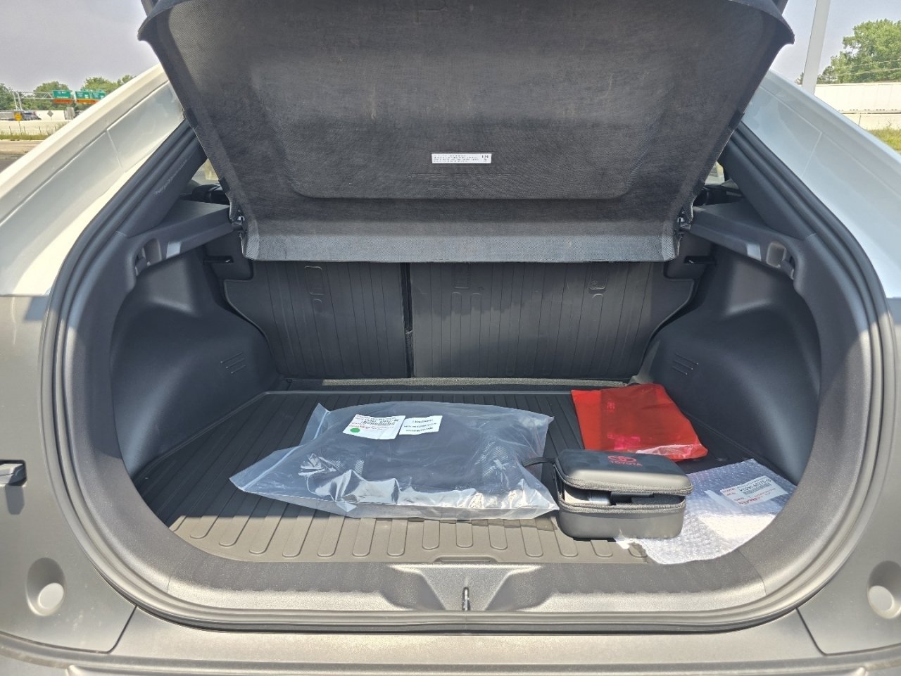 New 2026 Toyota C-HR AWD/4WD image 19