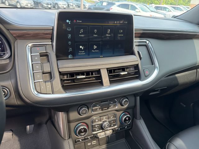 Used 2023 Chevrolet Tahoe Z71 w/ Luxury Package AWD/4WD image 17