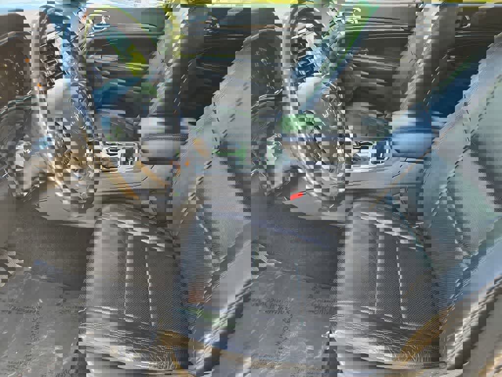 Used 2019 Jeep Grand Cherokee Limited w/ Luxury Group II image 17