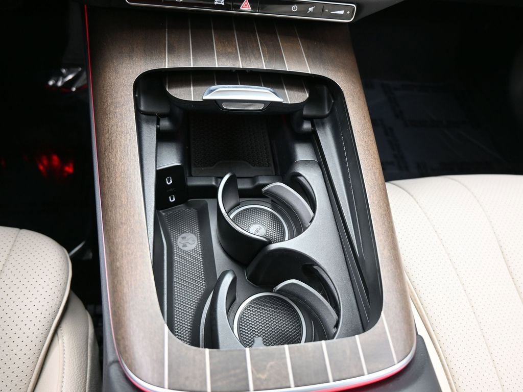 Used 2025 Mercedes-Benz E 350 4MATIC Sedan image 30