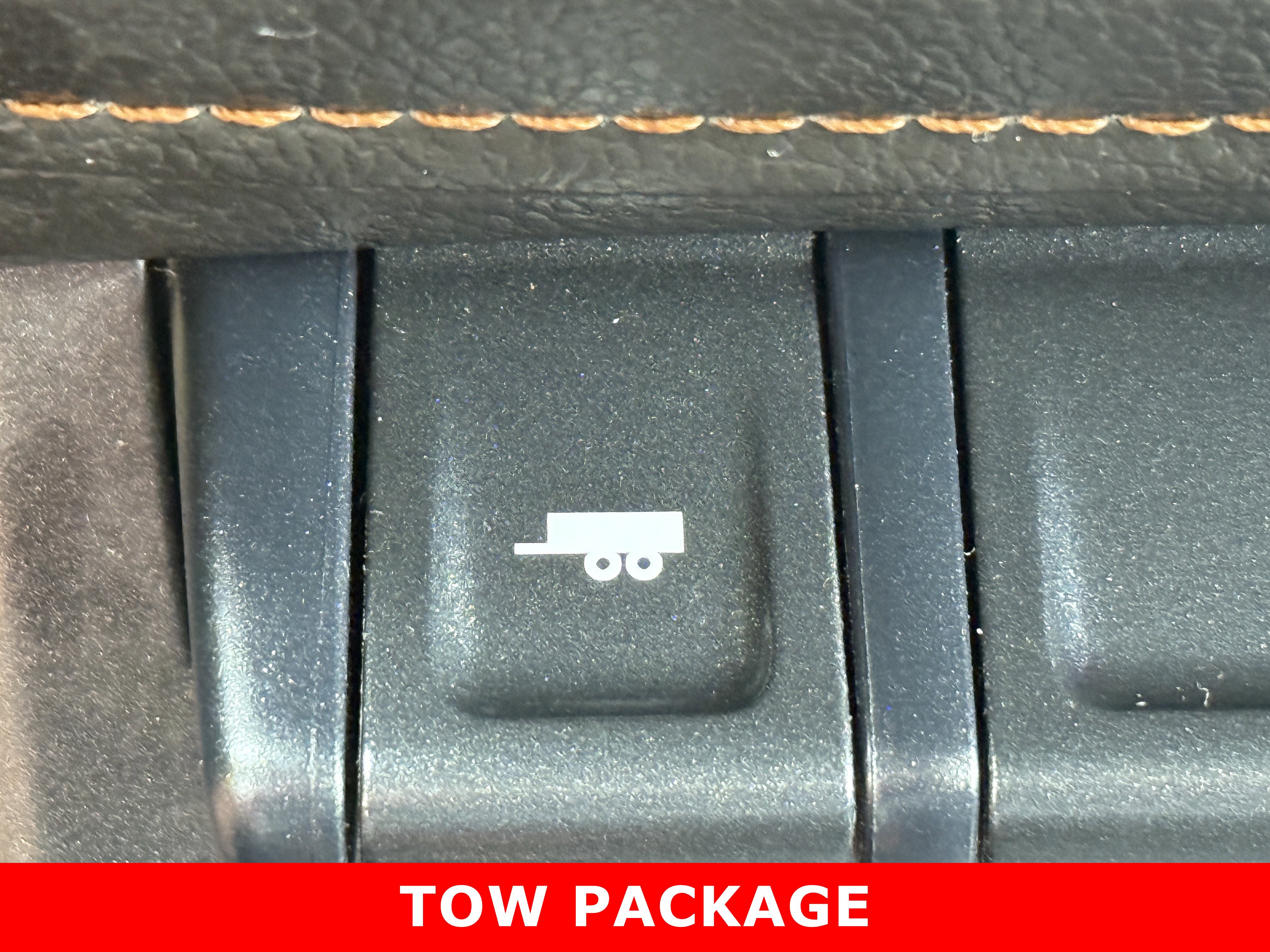 Certified 2021 GMC Canyon AT4 w/ Trailering Package image 24