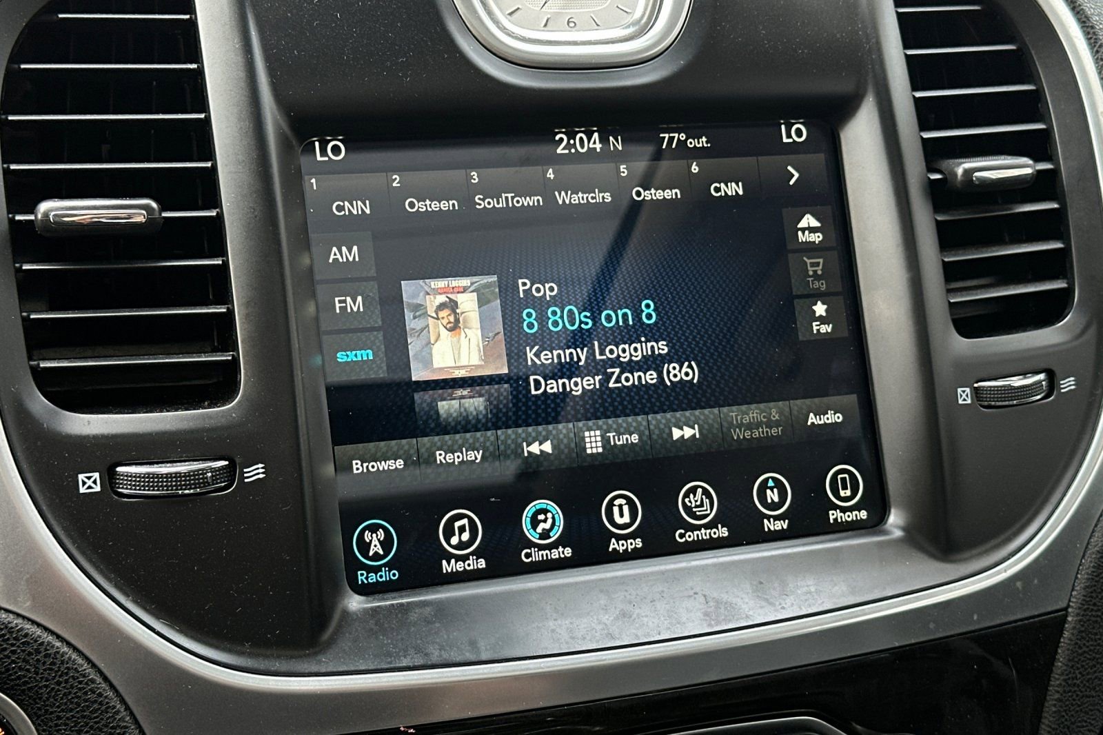 Used 2017 Chrysler 300 C w/ Safetytec Plus Group image 16