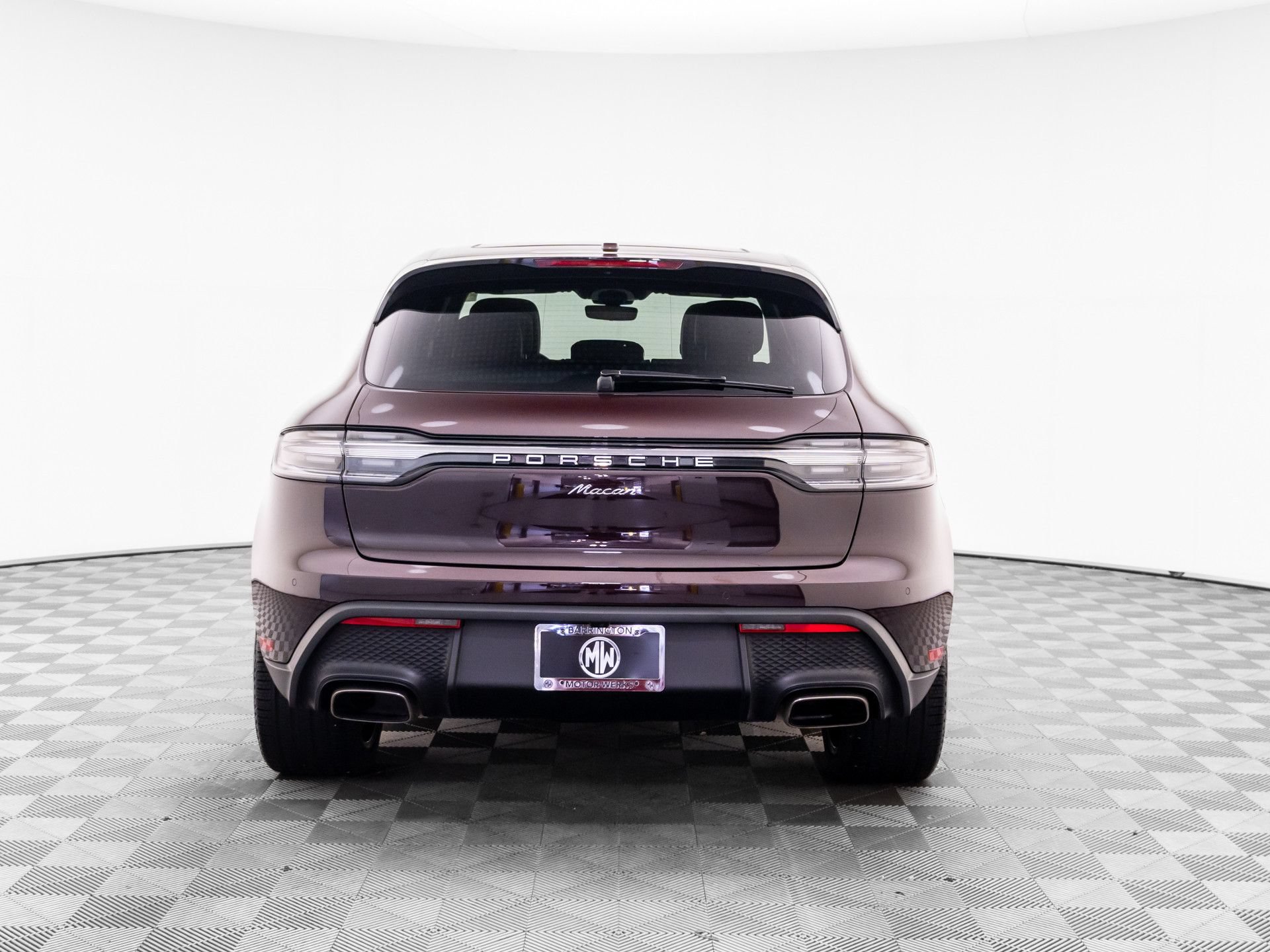 Certified 2026 Porsche Macan AWD/4WD image 10