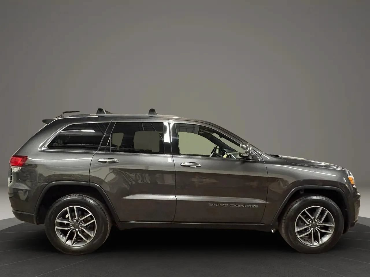Used 2020 Jeep Grand Cherokee Limited w/ Trailer Tow Group IV AWD/4WD image 6