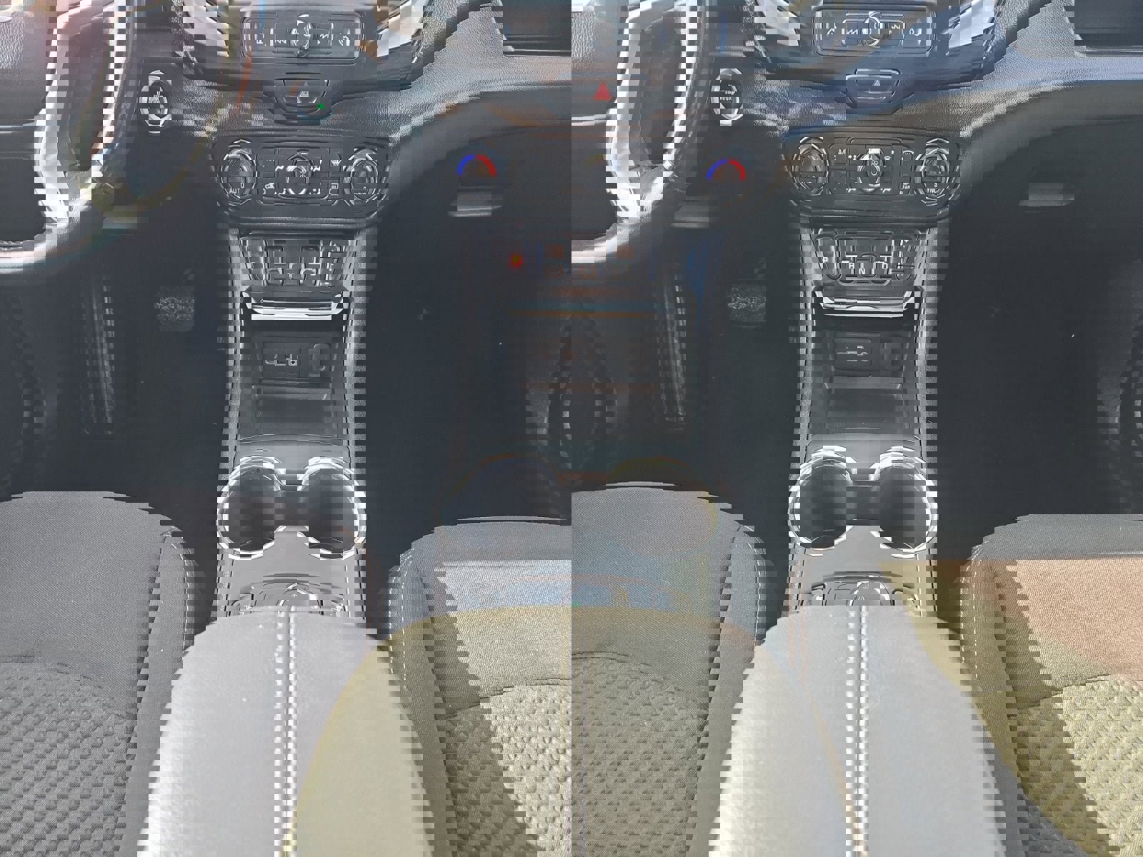 Used 2018 GMC Terrain SLE w/ Driver Convenience Package image 21