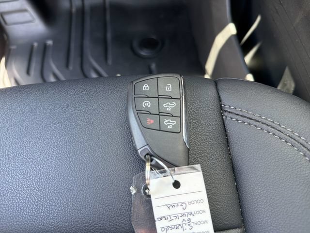 Certified 2026 Chevrolet Silverado EV W/T AWD/4WD image 29