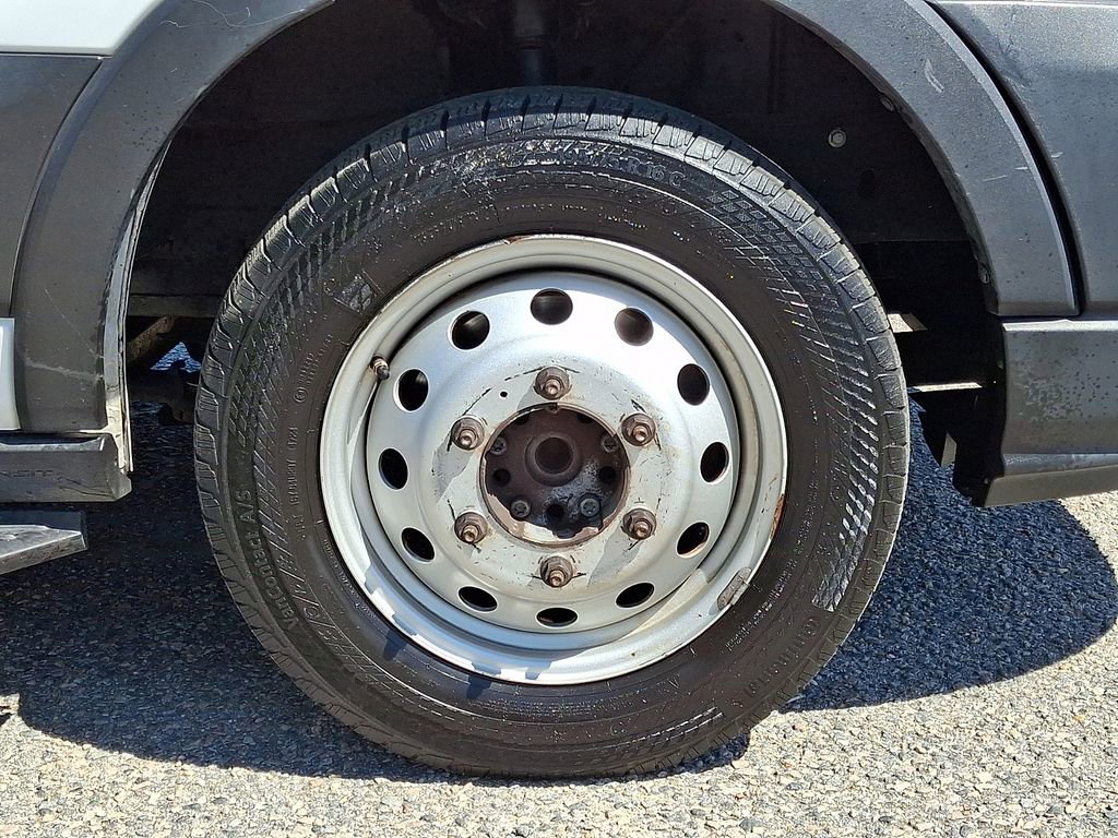 Used 2020 Ford Transit 350 XL image 9