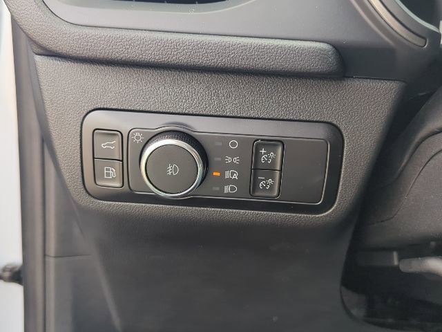 Used 2025 Ford Escape SE image 33