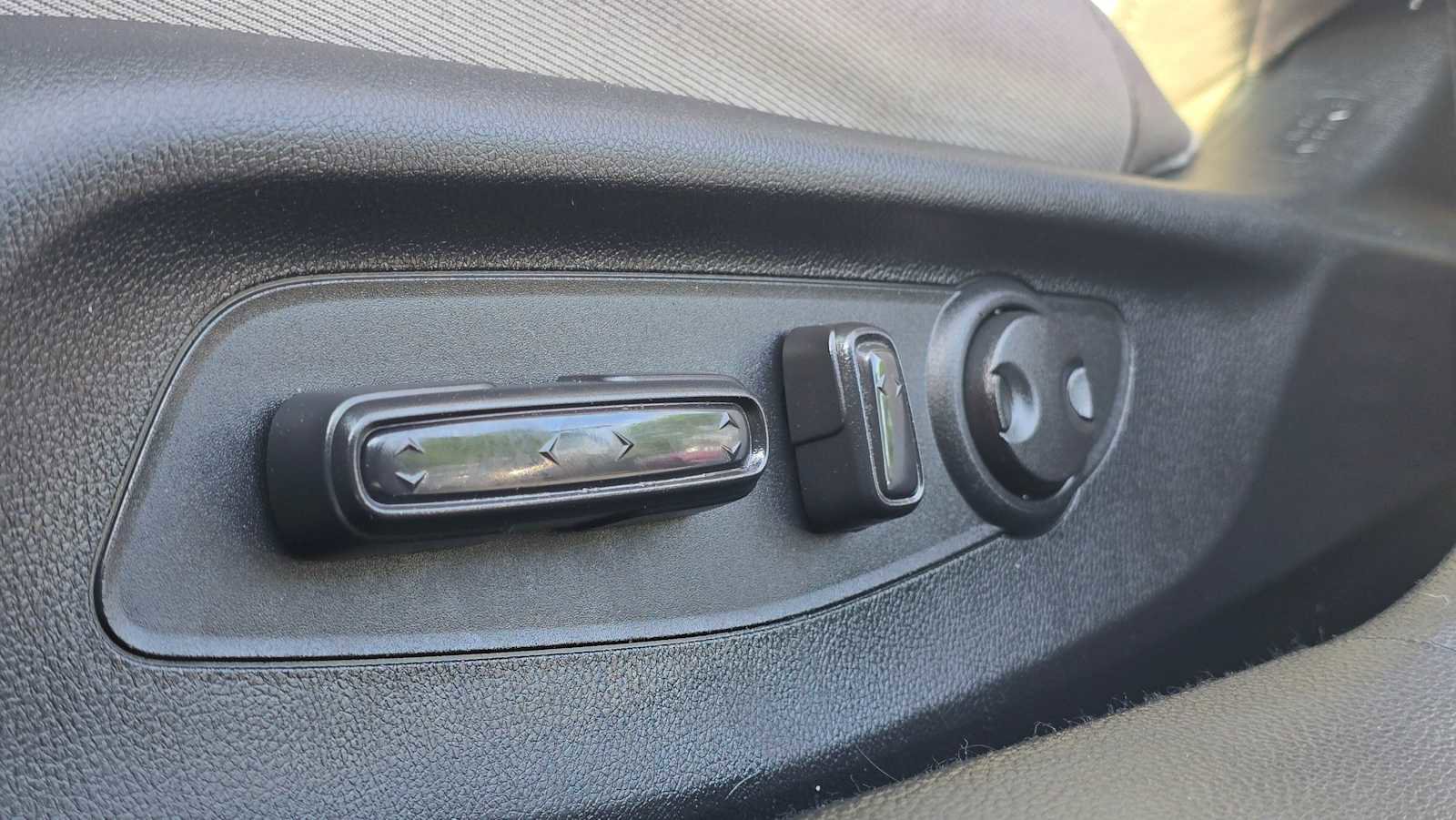 Used 2023 Honda Accord EX image 24