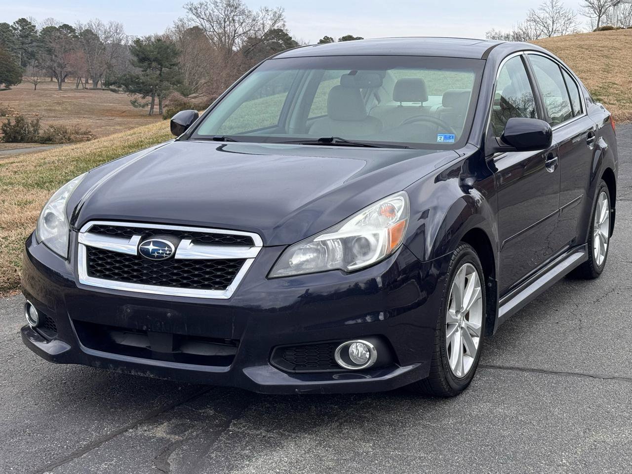 Used 2014 Subaru Legacy 2.5i Limited w/ Moonroof Package AWD/4WD image 3