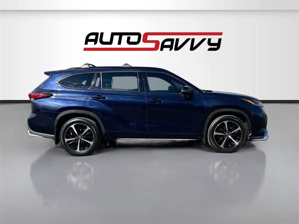 Used 2022 Toyota Highlander XSE image 8