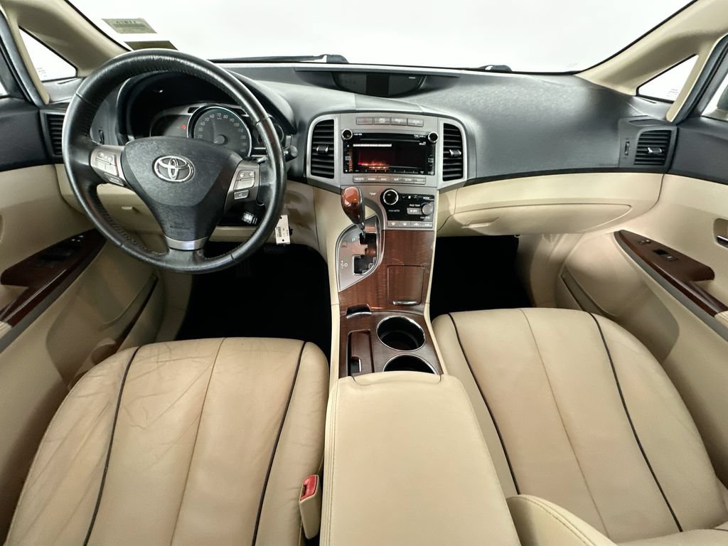 Used 2011 Toyota Venza w/ Leather Pkg FWD image 10