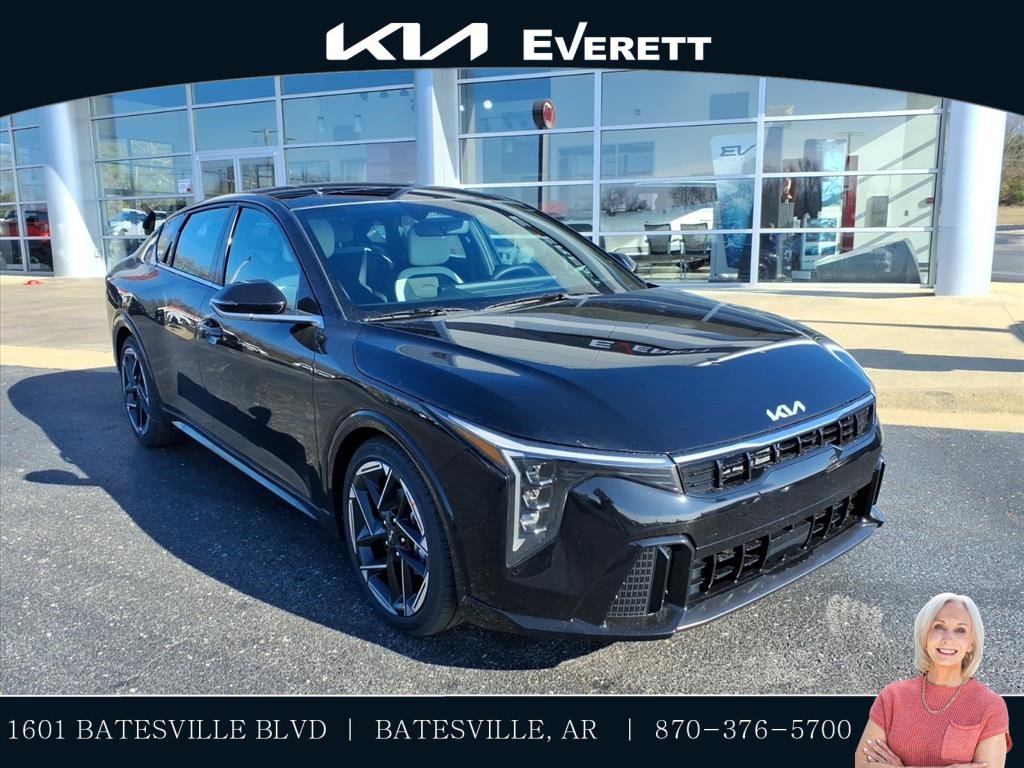 New 2025 Kia K4 GT-Line image 1