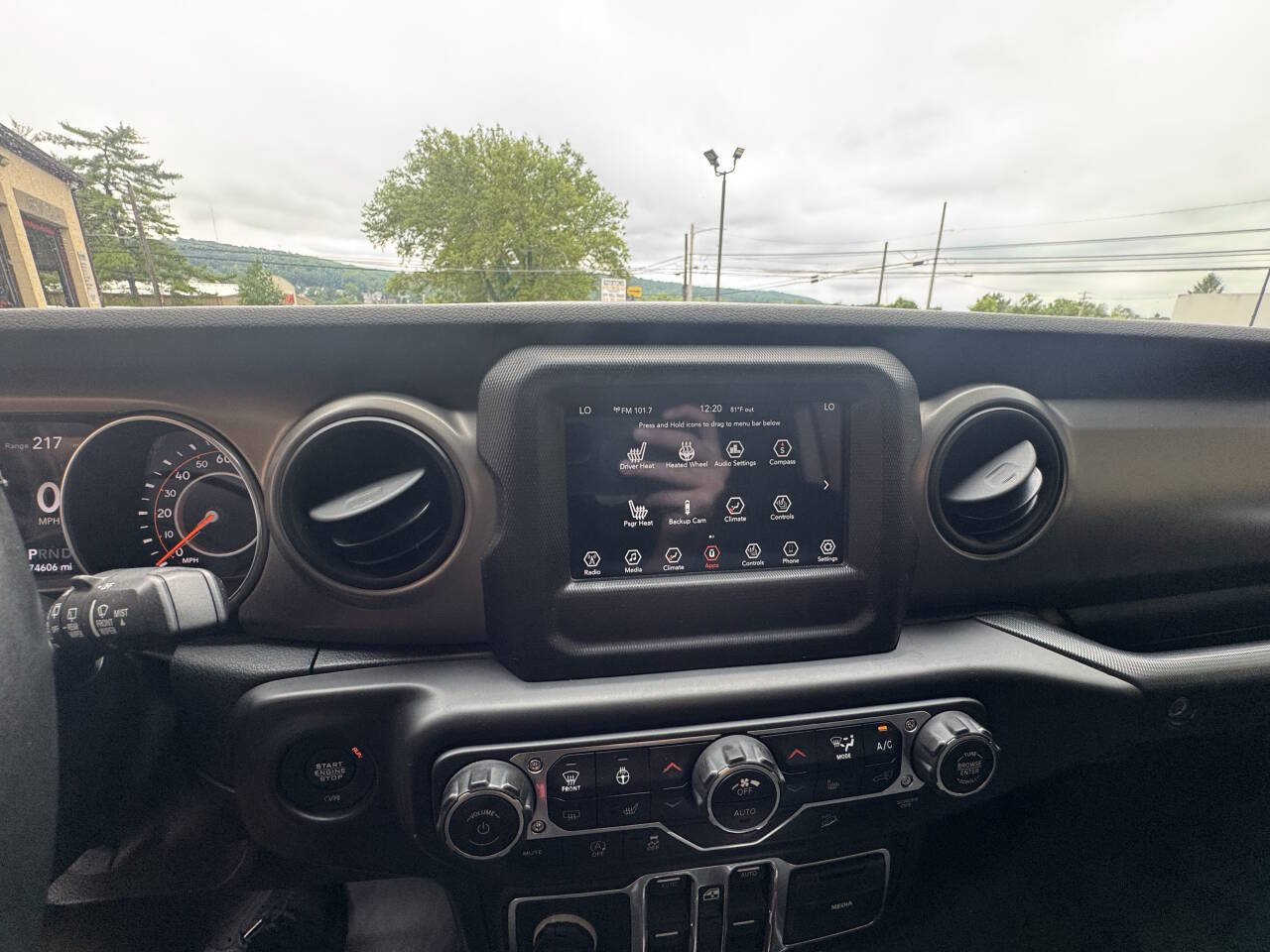 Used 2018 Jeep Wrangler Unlimited Sport S AWD/4WD image 34