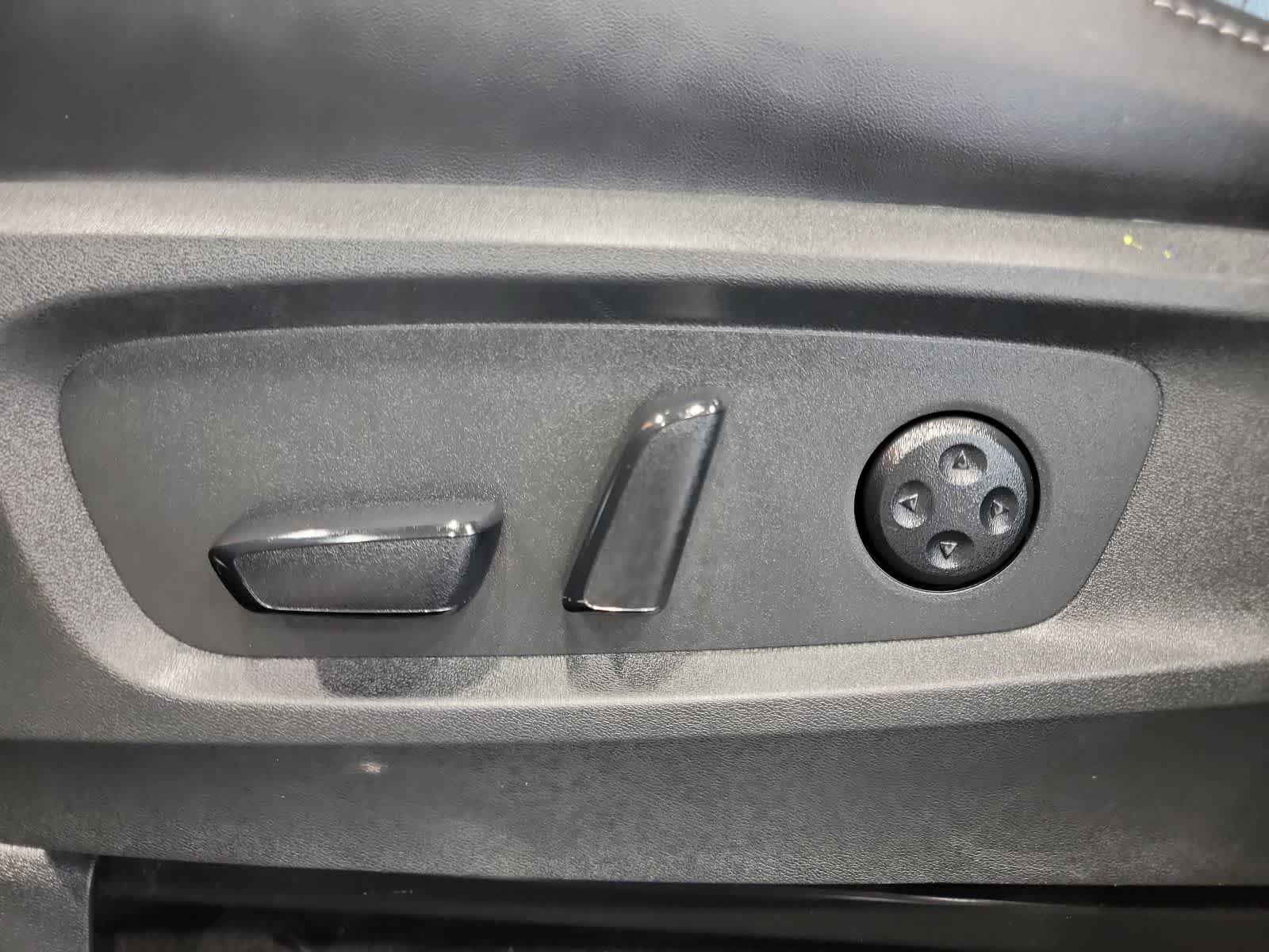Used 2024 INFINITI QX60 Luxe AWD/4WD image 16