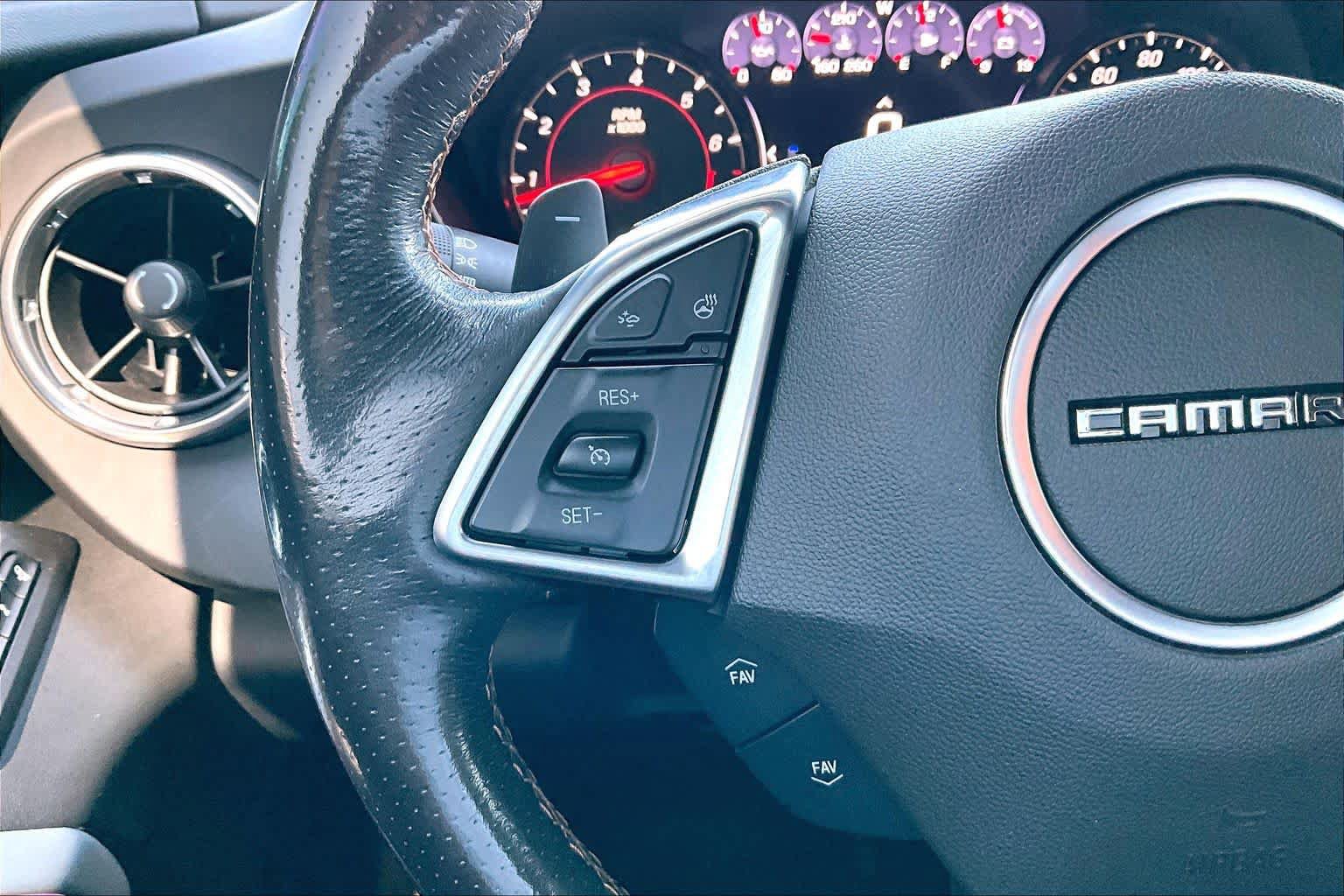 Used 2020 Chevrolet Camaro SS RWD image 23