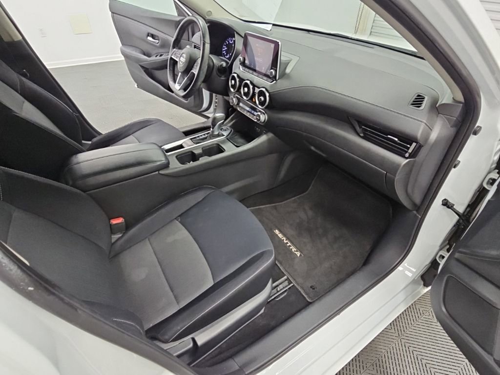 Used 2020 Nissan Sentra SV w/ Electronics Package FWD image 31