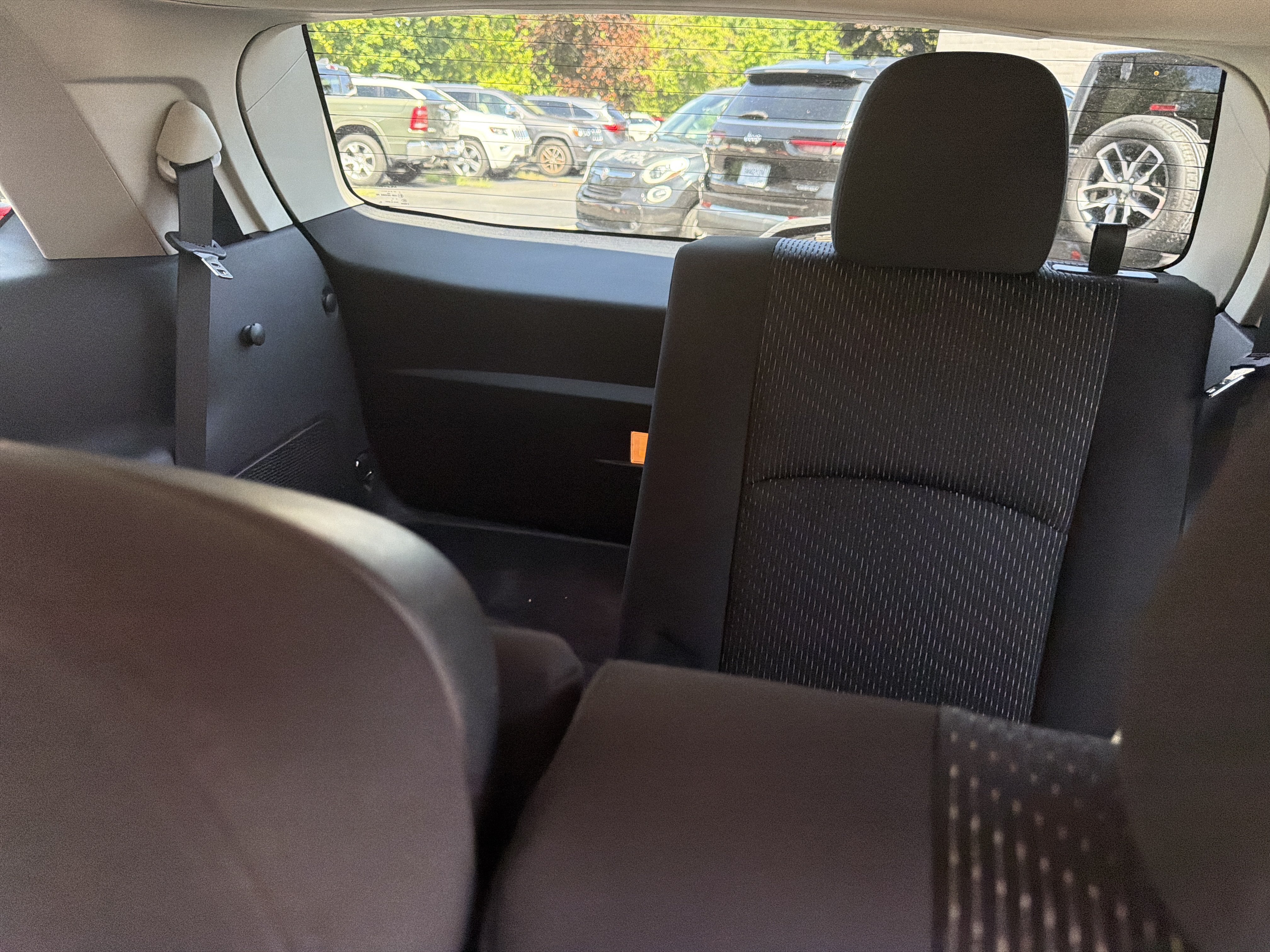 Used 2016 Dodge Journey SE w/ Flexible Seating Group FWD image 8