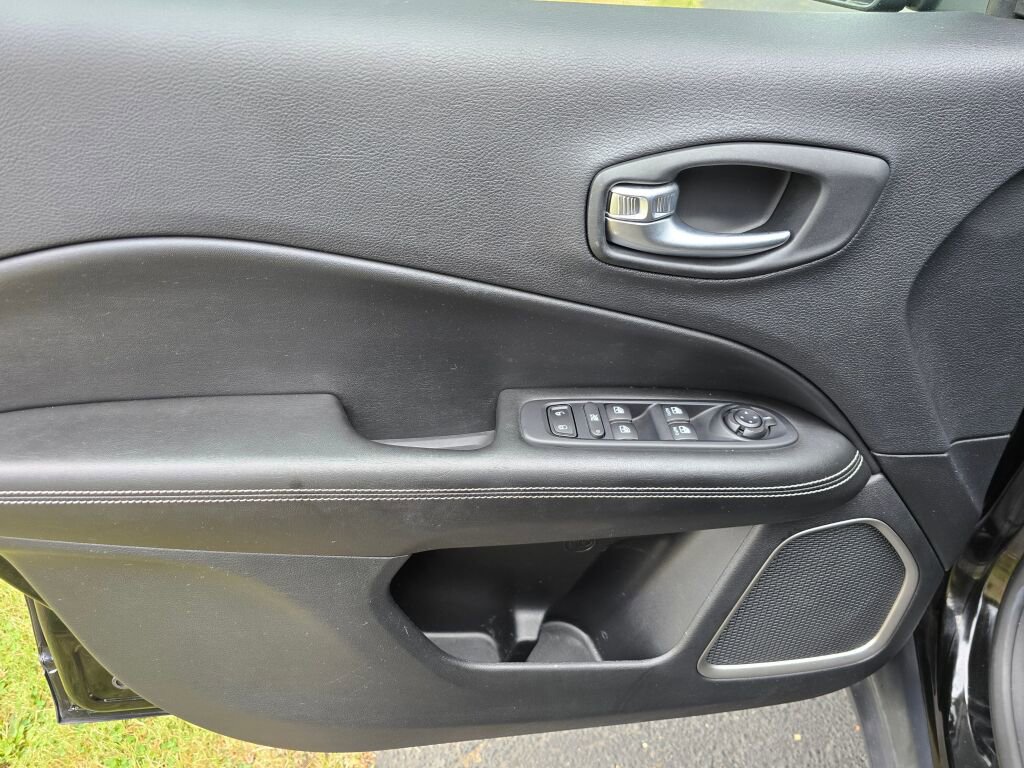 Used 2021 Jeep Compass 80th Special Edition image 21