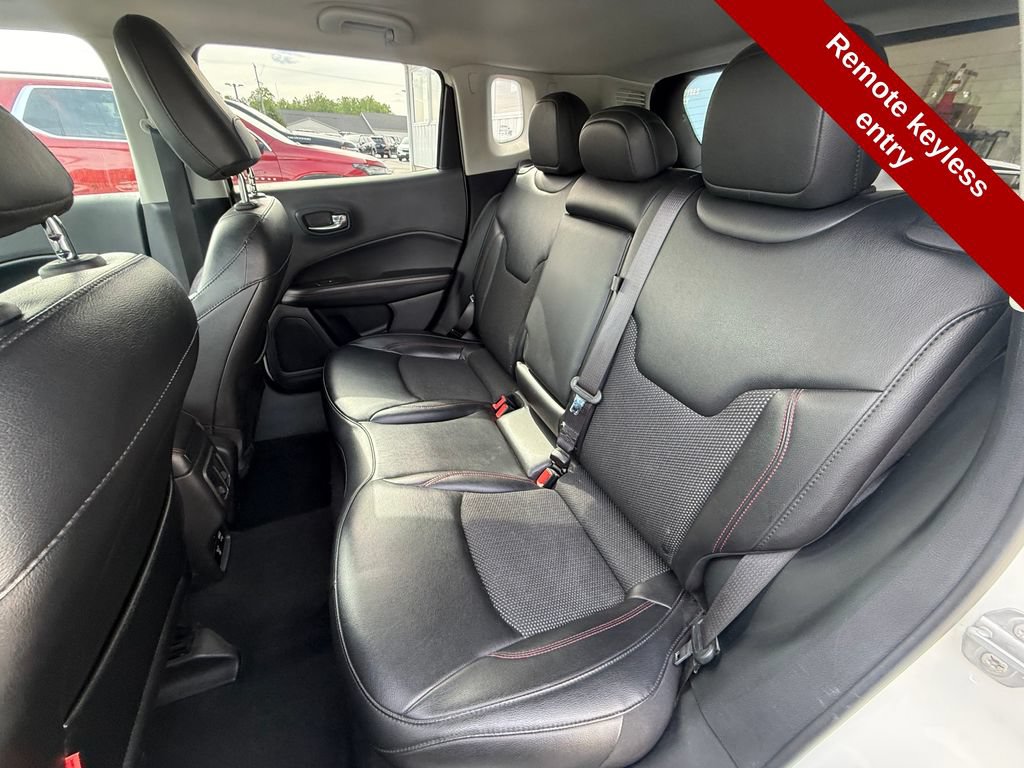 Used 2021 Jeep Compass Trailhawk AWD/4WD image 30