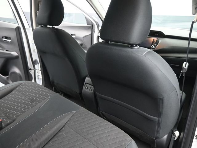 Used 2023 Nissan Kicks SV image 16