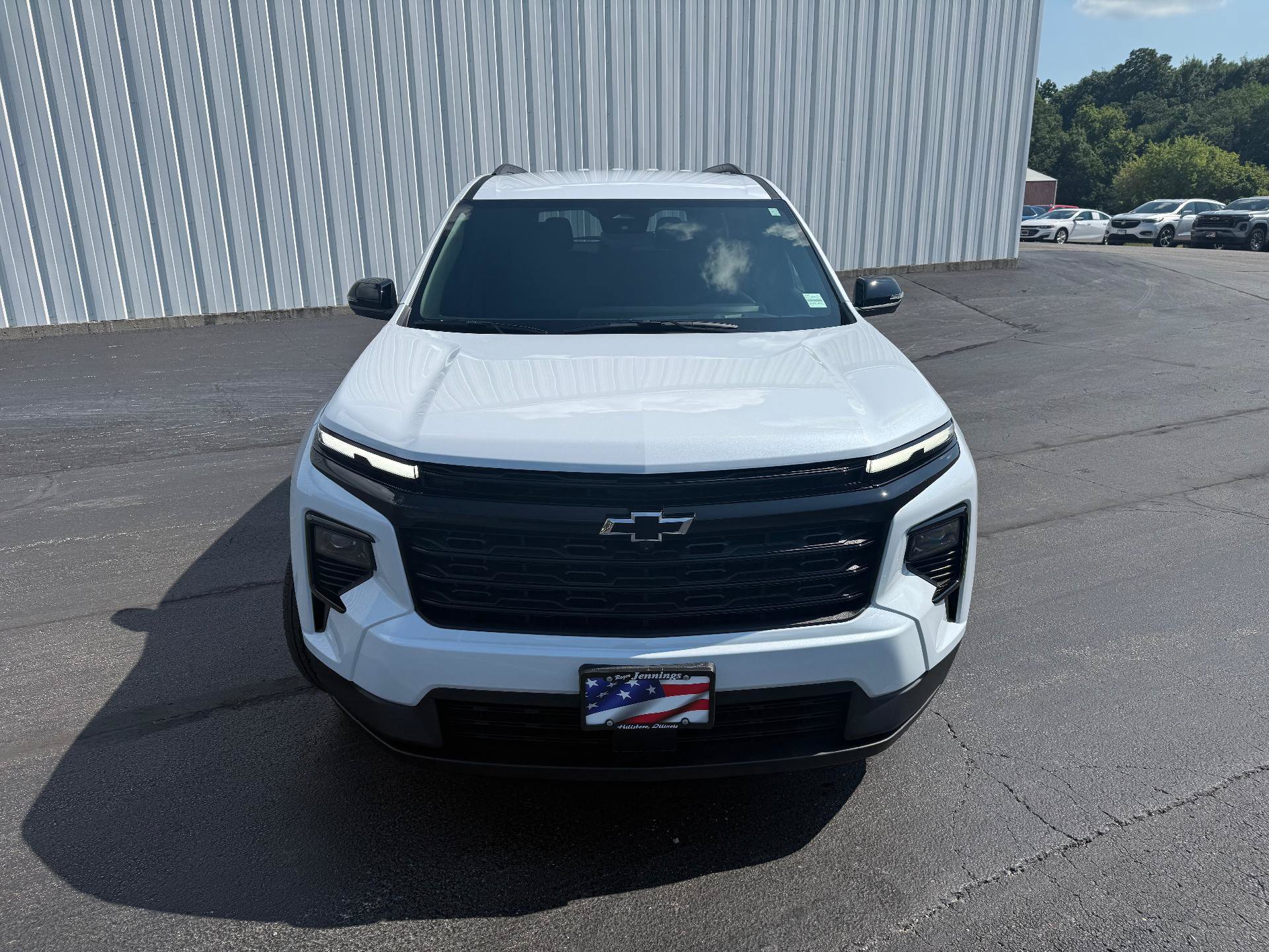 New 2026 Chevrolet Traverse LT w/ Midnight/Sport Edition FWD image 8