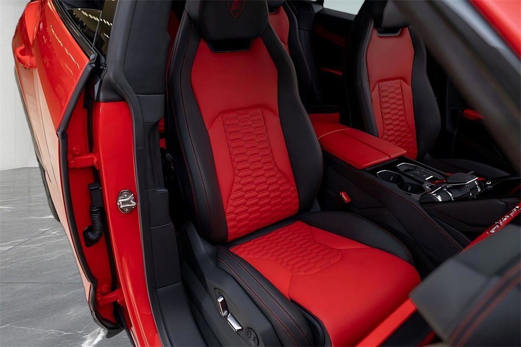 Used 2022 Lamborghini Urus image 41