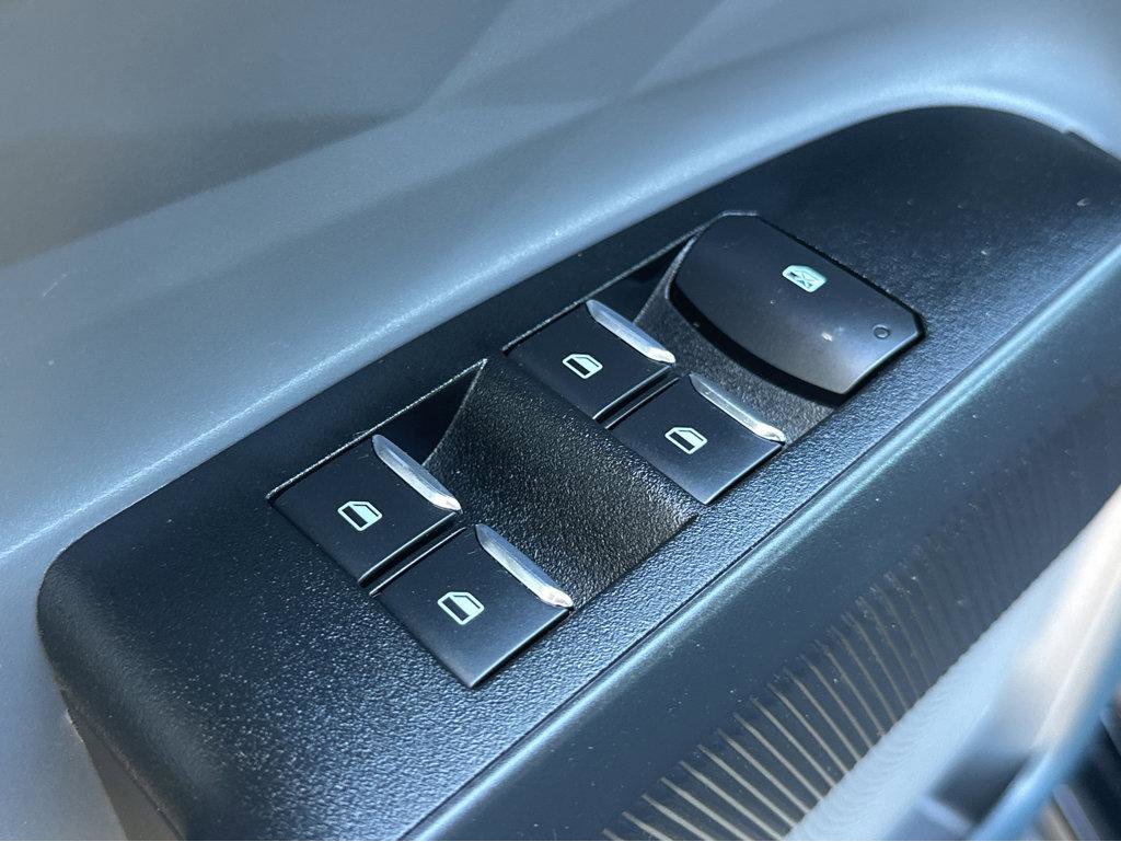 Used 2022 Ford Maverick XL image 32