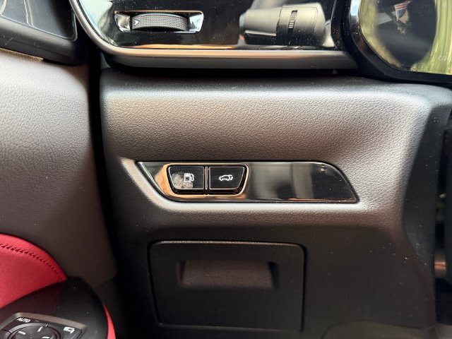 Used 2025 Lexus NX 250 FWD w/ Accessory Package (Z2) image 31