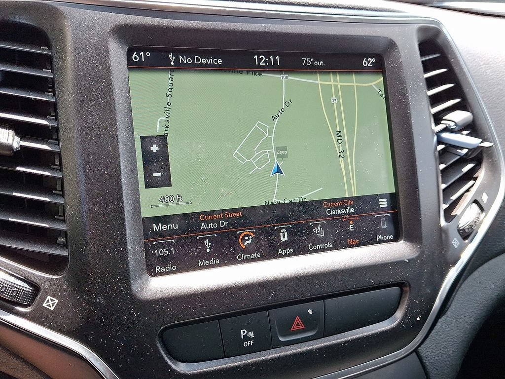 Used 2019 Jeep Cherokee Trailhawk w/ Comfort/Convenience Group AWD/4WD image 15