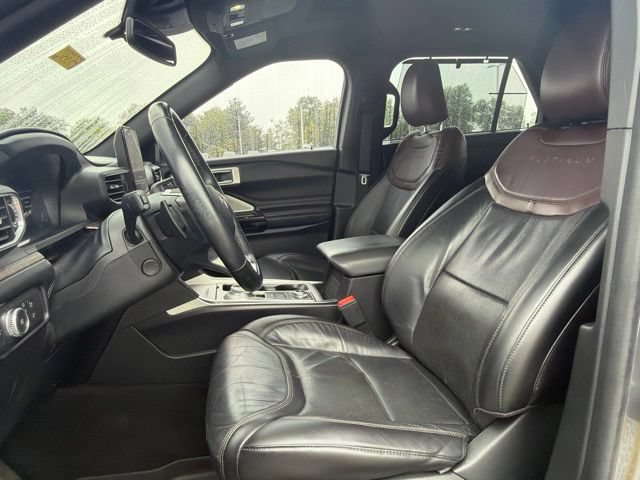 Used 2021 Ford Explorer Platinum w/ Equipment Group 601A AWD/4WD image 31