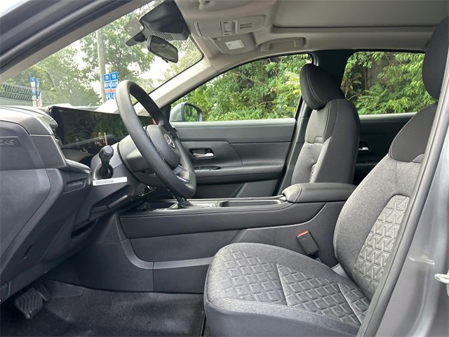 New 2025 Nissan Kicks SV w/ SV Premium Package image 10