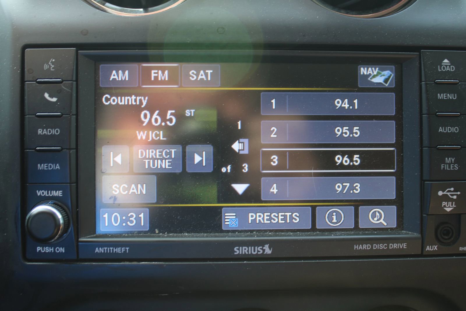 Used 2015 Jeep Compass Limited w/ Sun/Sound Group image 40