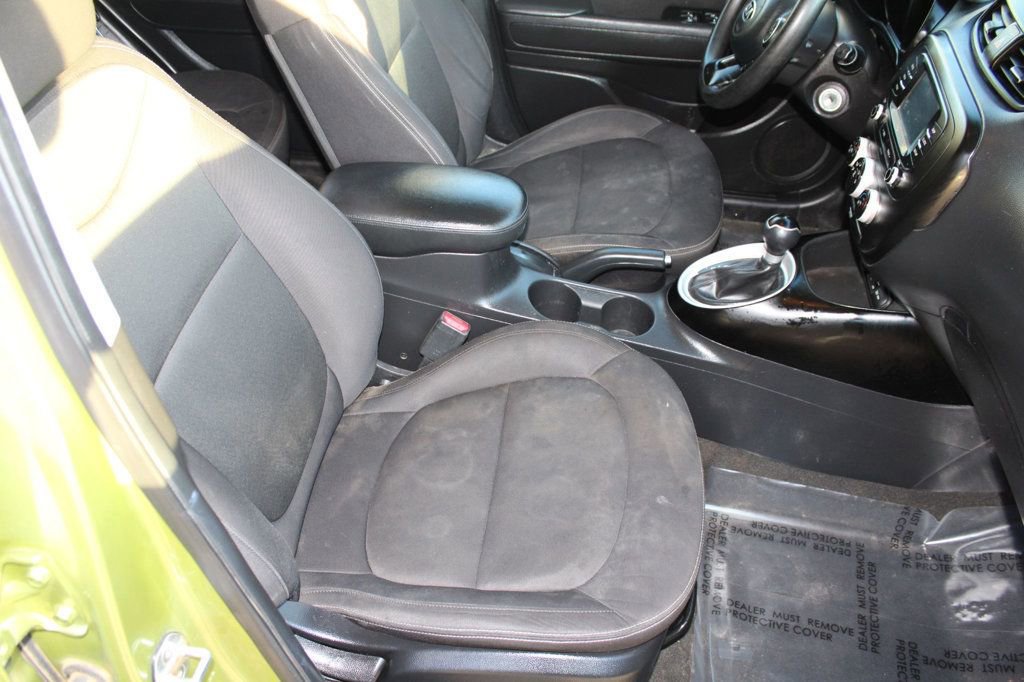 Used 2017 Kia Soul w/ Convenience Package image 15