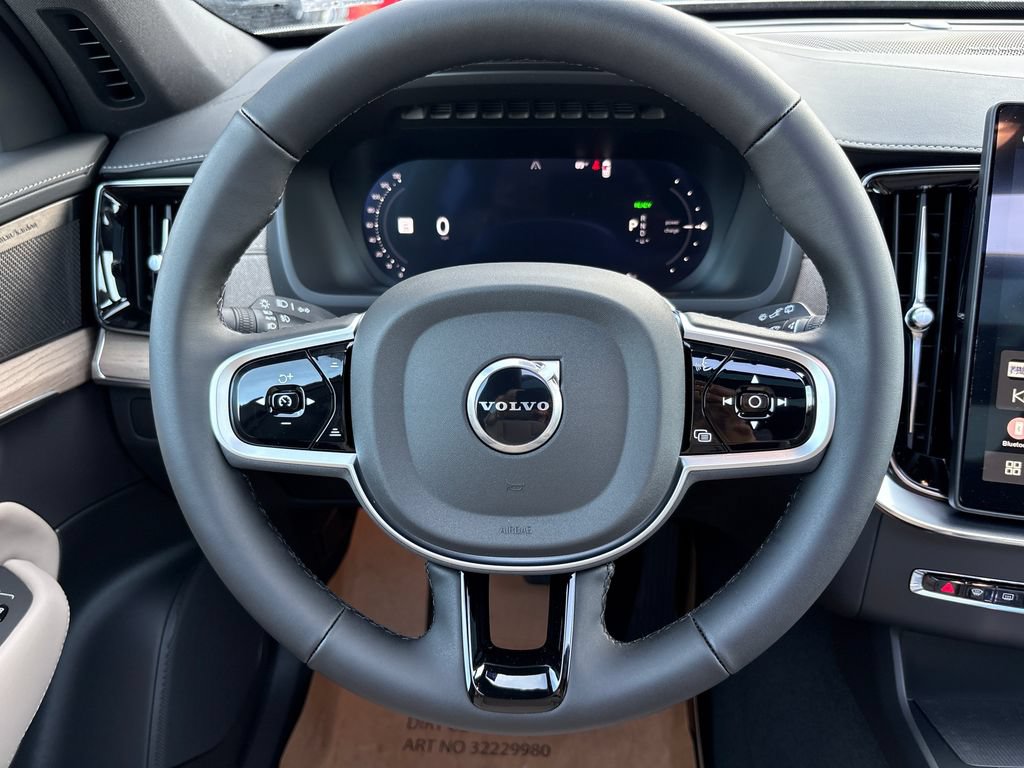 New 2026 Volvo XC90 T8 Plus w/ Protection Package Premier AWD/4WD image 12