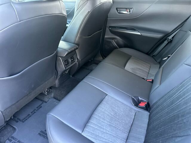 Used 2021 Toyota Venza XLE w/ Carpet Mat Package (TMS) image 15
