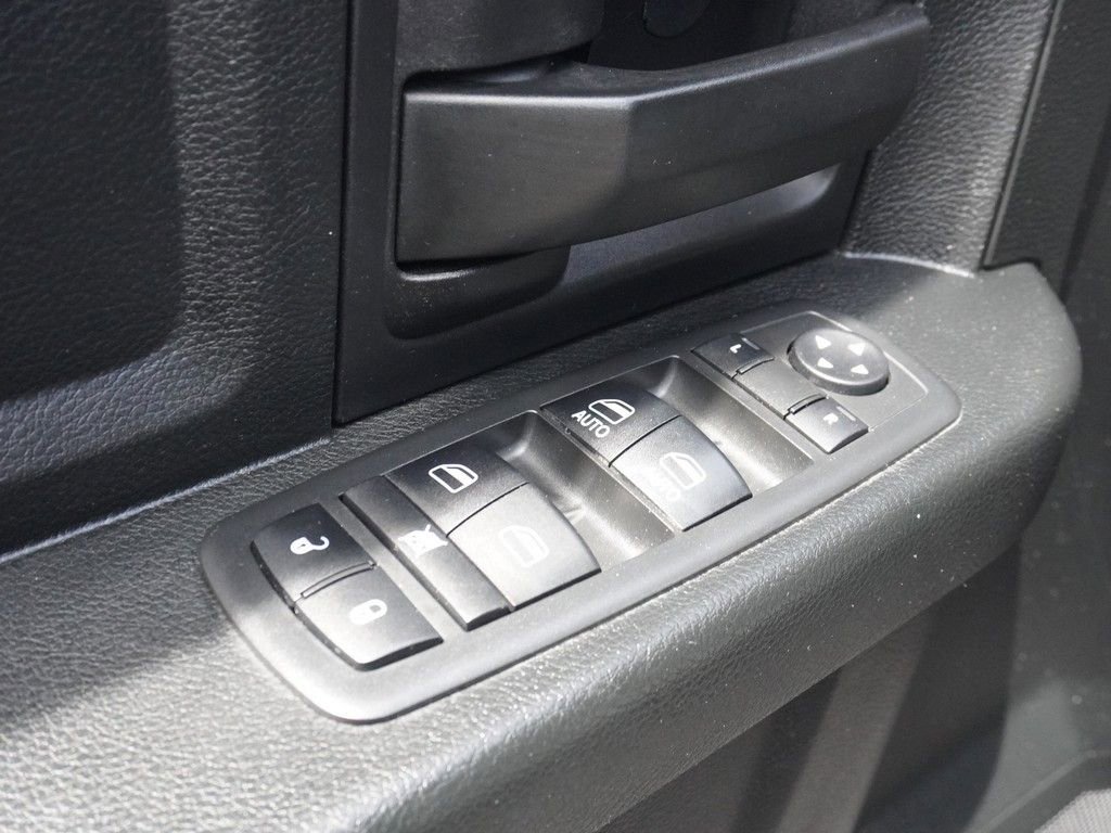 Used 2018 RAM 1500 Express w/ Express Value Package AWD/4WD image 31