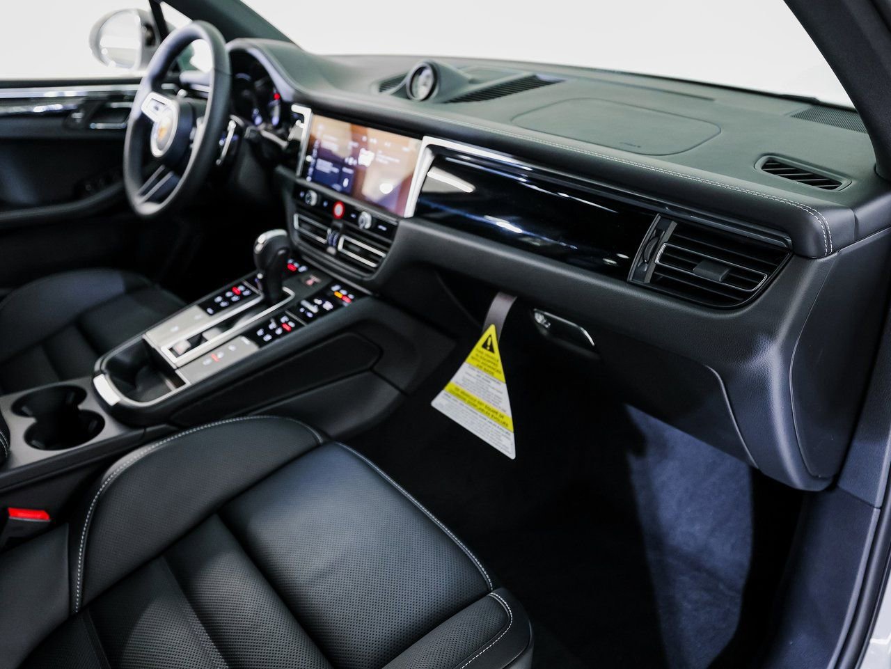 New 2026 Porsche Macan S image 28