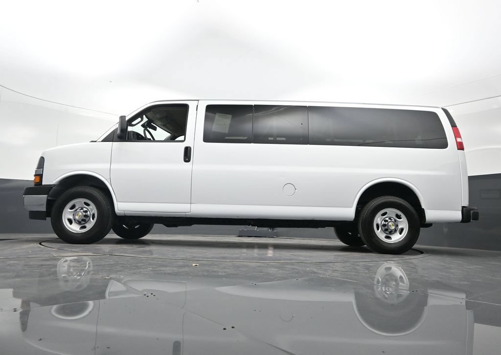 Certified 2024 Chevrolet Express 3500 LT w/ LT Preferred Equipment Group RWD image 30