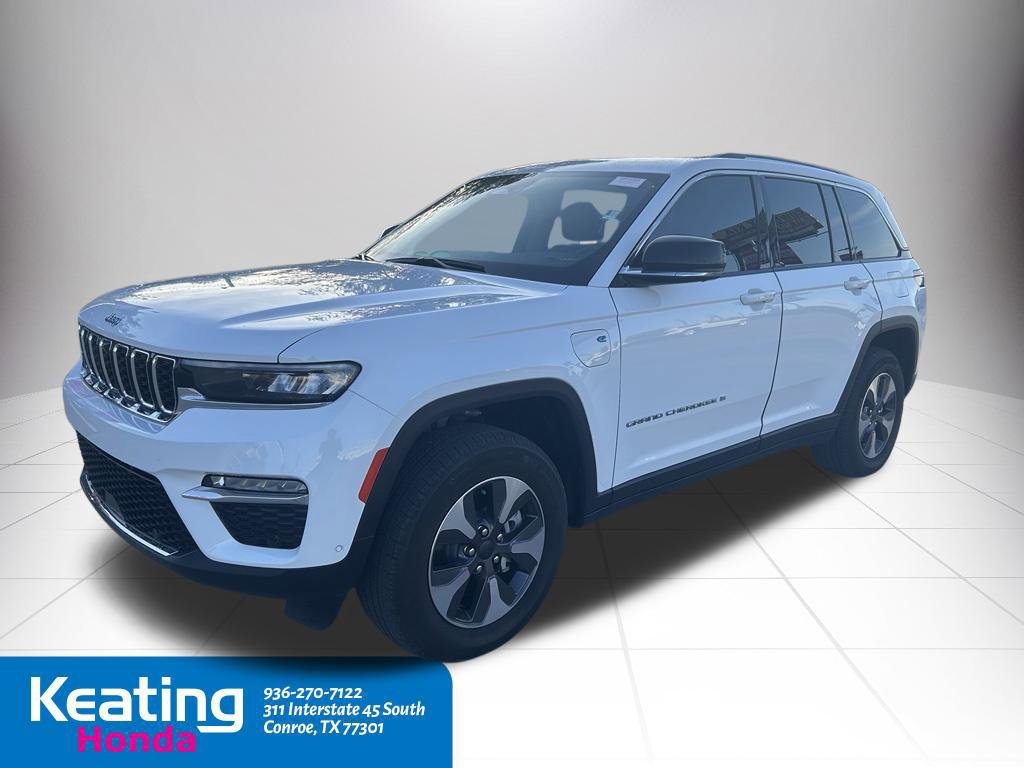 Used 2022 Jeep Grand Cherokee Limited 4xe w/ Luxury Tech Group II AWD/4WD image 11