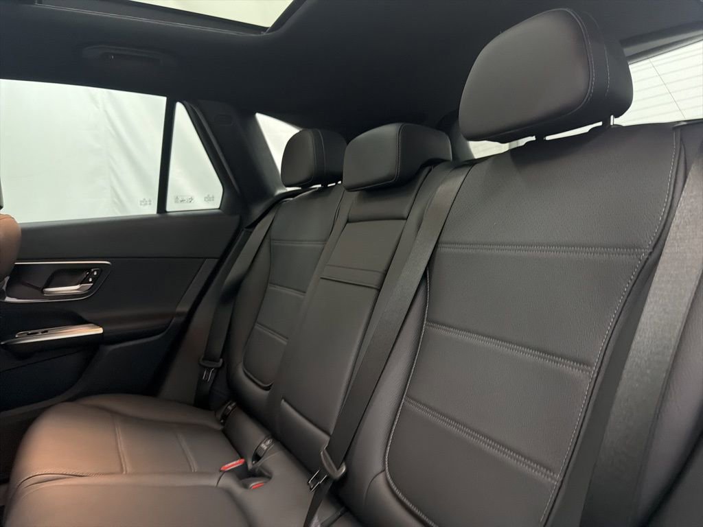 New 2026 Mercedes-Benz GLC 300 image 19