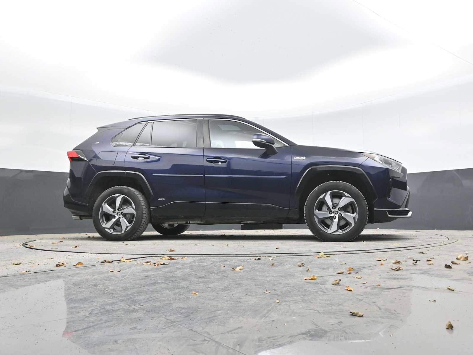 Used 2021 Toyota RAV4 SE w/ Weather & Moonroof Package image 43