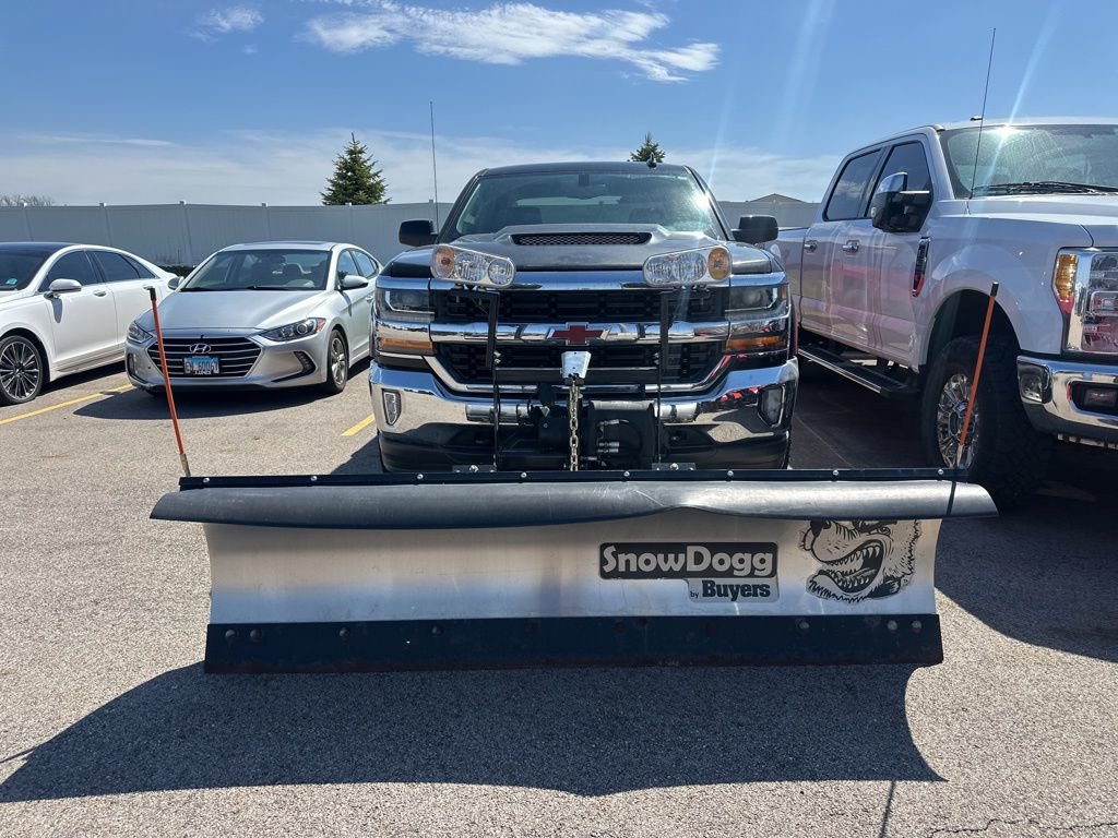 Used 2018 Chevrolet Silverado 1500 LT w/ All Star Edition image 15