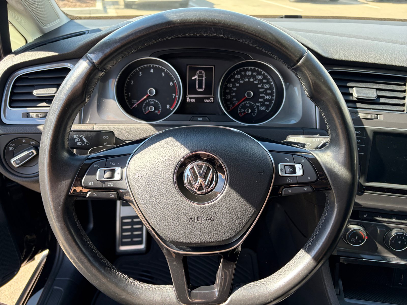 Used 2017 Volkswagen Golf Alltrack S AWD/4WD image 9
