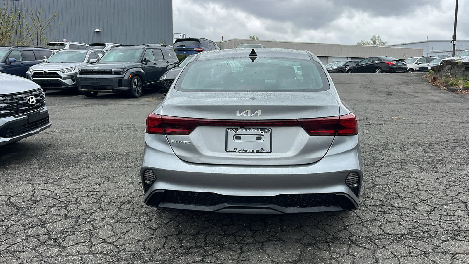 Used 2023 Kia Forte LXS image 5