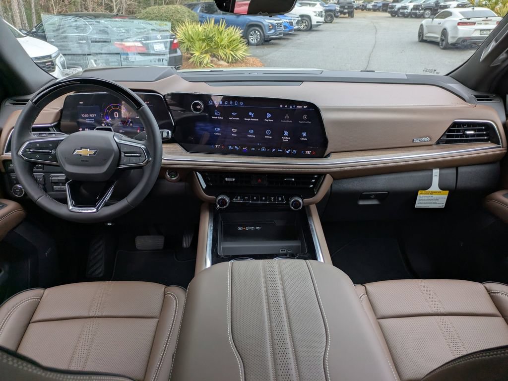 New 2025 Chevrolet Tahoe High Country AWD/4WD image 17
