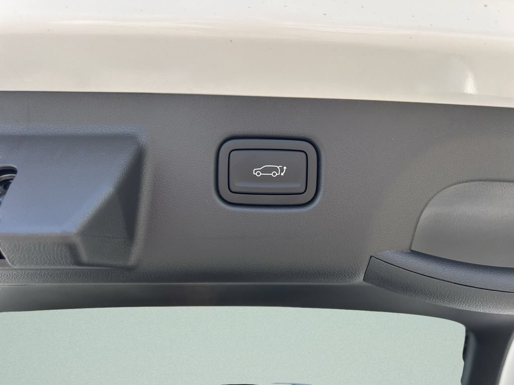New 2026 Hyundai Kona Limited FWD image 16