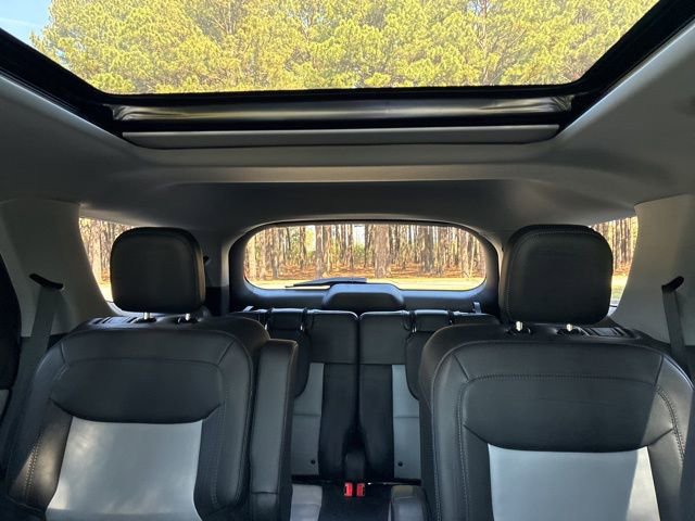 Used 2023 Ford Explorer XLT w/ Equipment Group 202A image 34